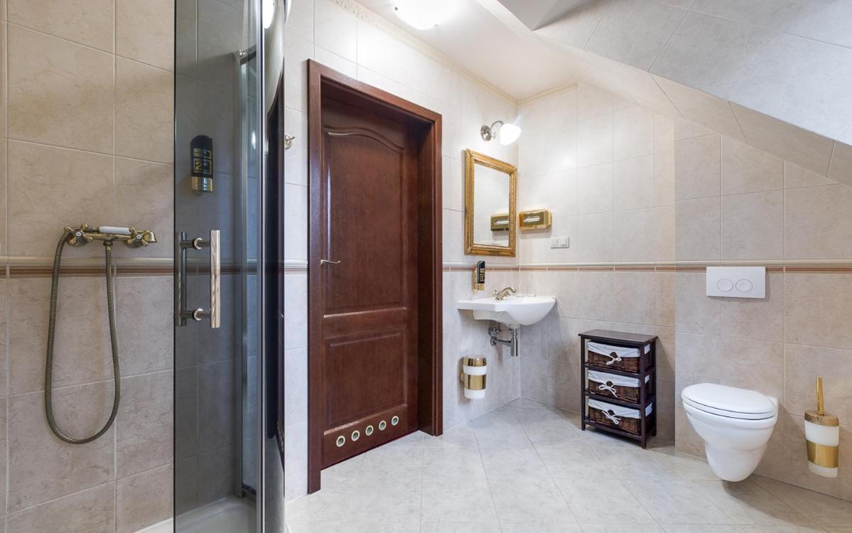 Hotel Stary Zdroj Swieradow-Zdroj Ngoại thất bức ảnh