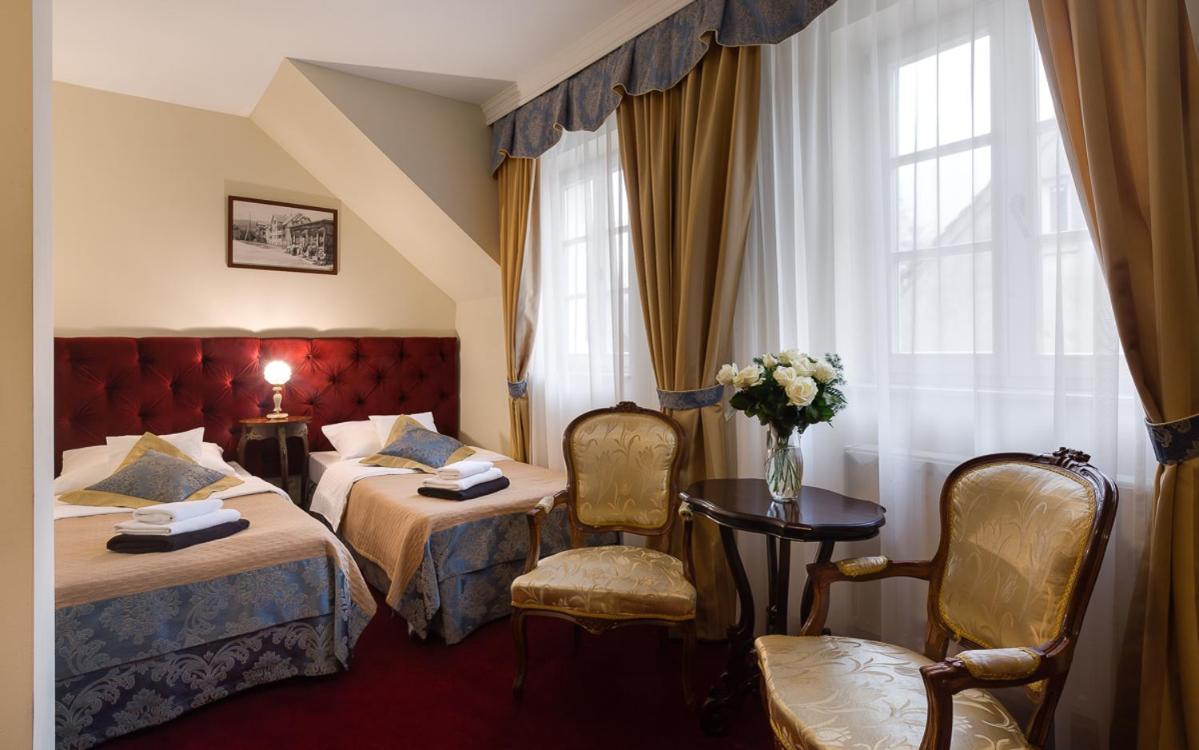 Hotel Stary Zdroj Swieradow-Zdroj Ngoại thất bức ảnh