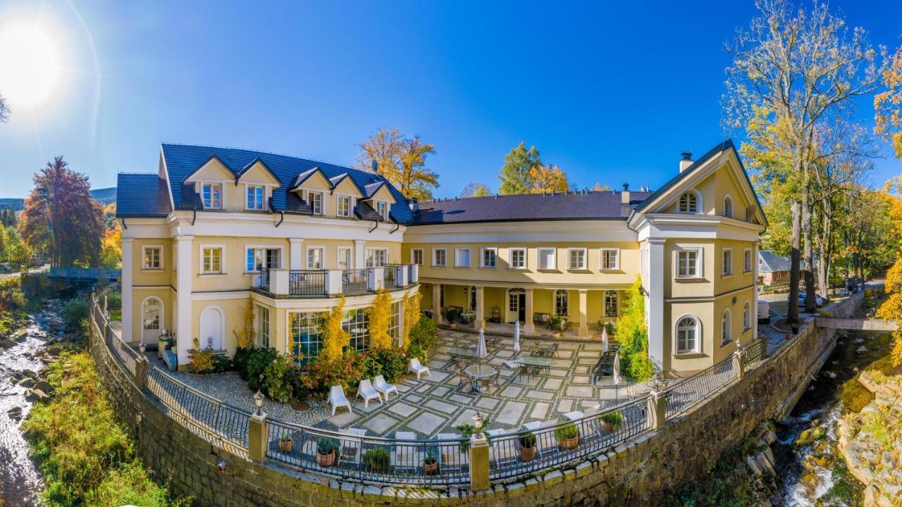 Hotel Stary Zdroj Swieradow-Zdroj Ngoại thất bức ảnh