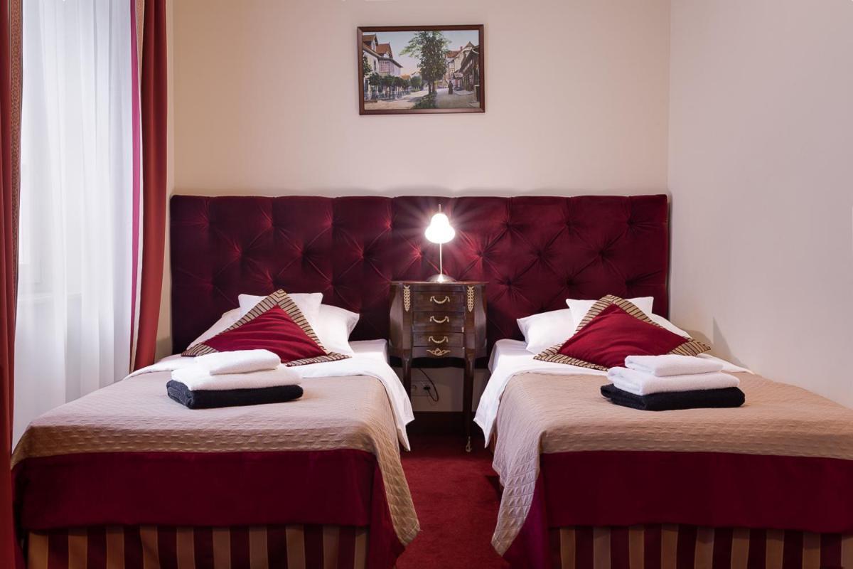 Hotel Stary Zdroj Swieradow-Zdroj Ngoại thất bức ảnh